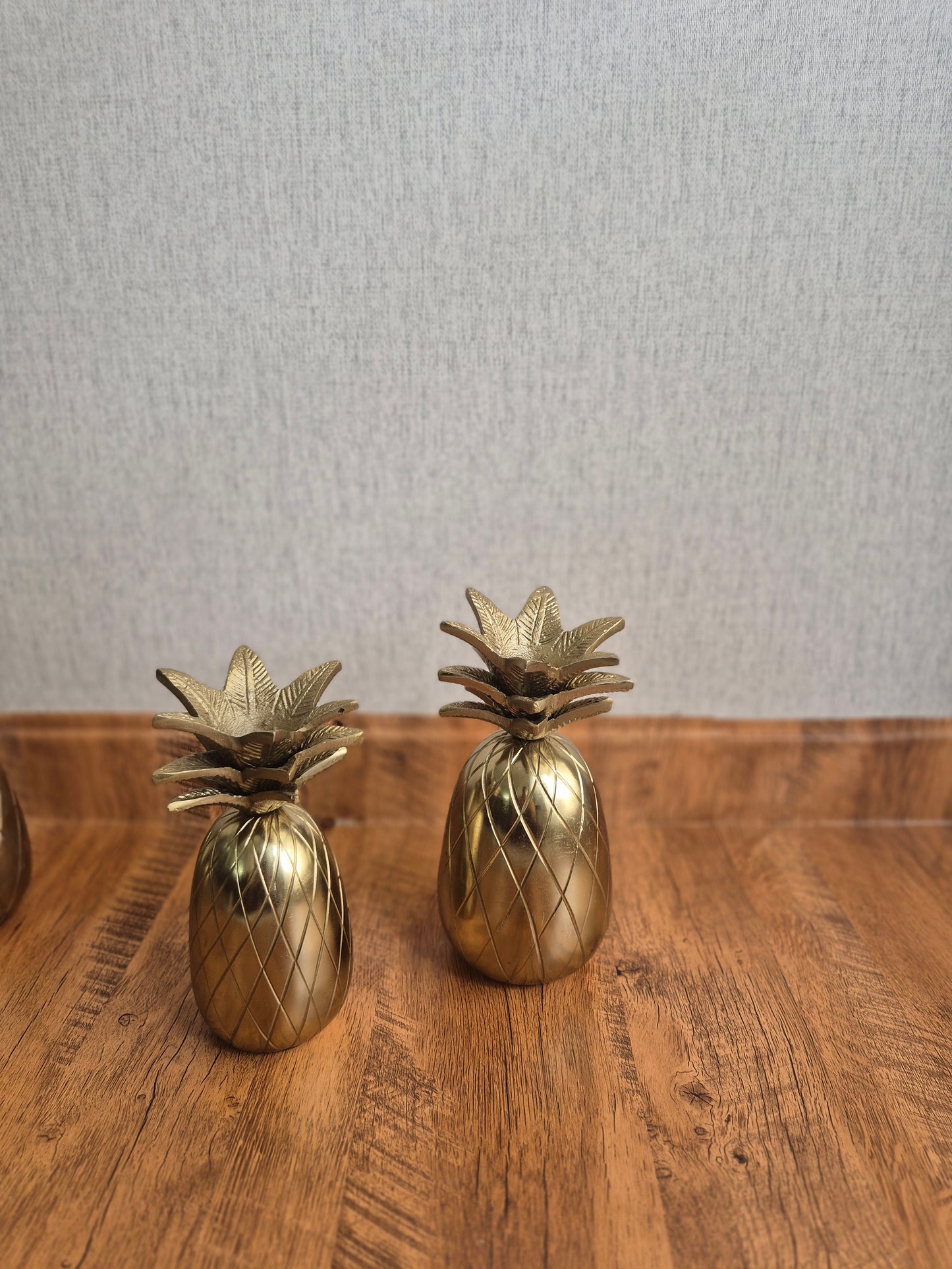 Golden Pineapple: A Touch of Tropical Glam (Set of 2)