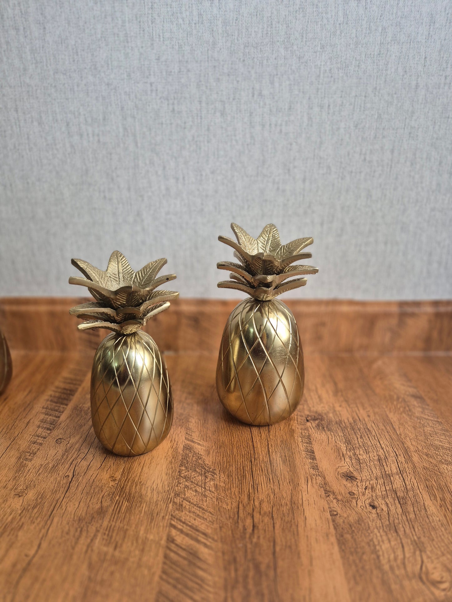 Golden Pineapple: A Touch of Tropical Glam (Set of 2)